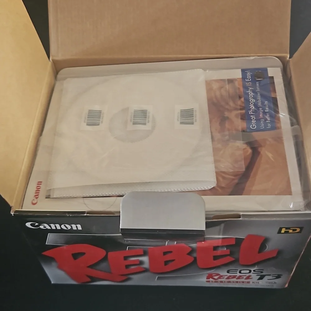 Canon EOS Rebel T3 DSLR - Picture 5 of 11